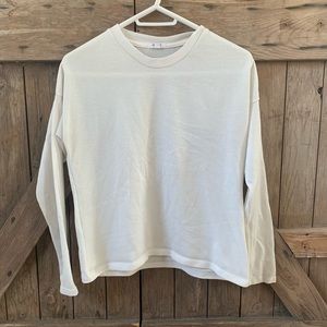White long sleeve tee